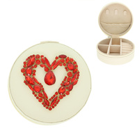 CRYSTAL HEART ROUND JEWELRY BOX